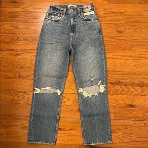 Abercrombie Ankle Straight Jeans